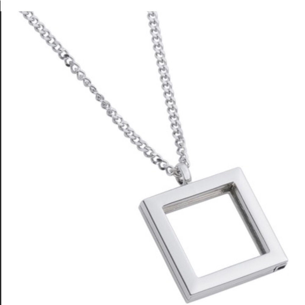 “Vienna” Locket Strap Handbag - Picture 4 of 7
